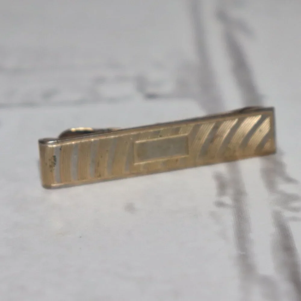 💼✨ Vintage Gold & Silver Men’s Tie Clip by Anson (1.75